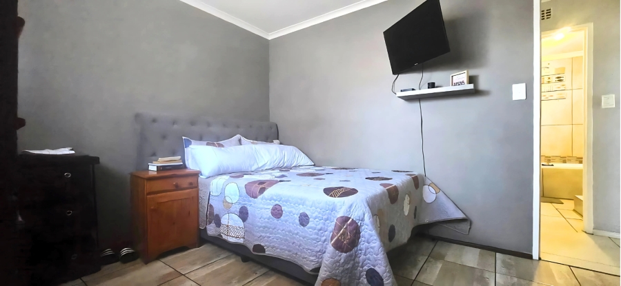 3 Bedroom Property for Sale in Windsor Park Estate Western Cape